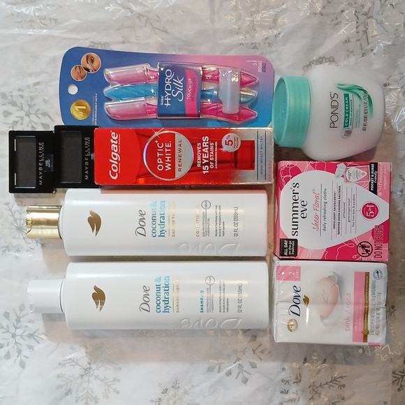 Women's Personal care bundle - Picture 1 of 2
